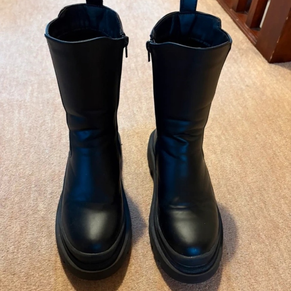 Source Unknown Black Chunky Platform Ankle Boots - image 2